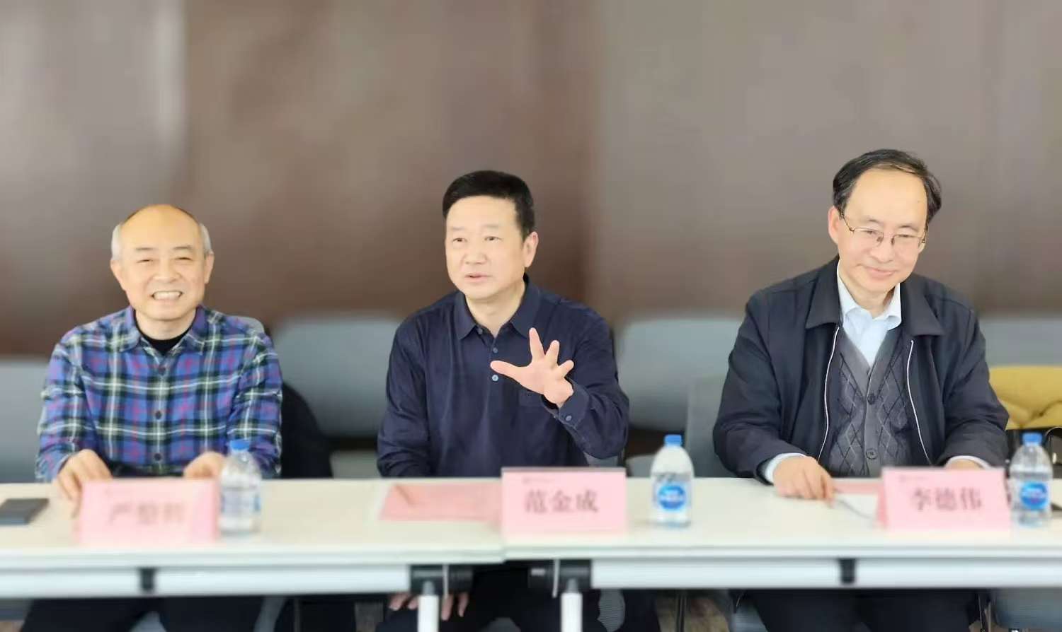 微信图片_20260205224230.jpg 微信图片_20260205224230.jpg